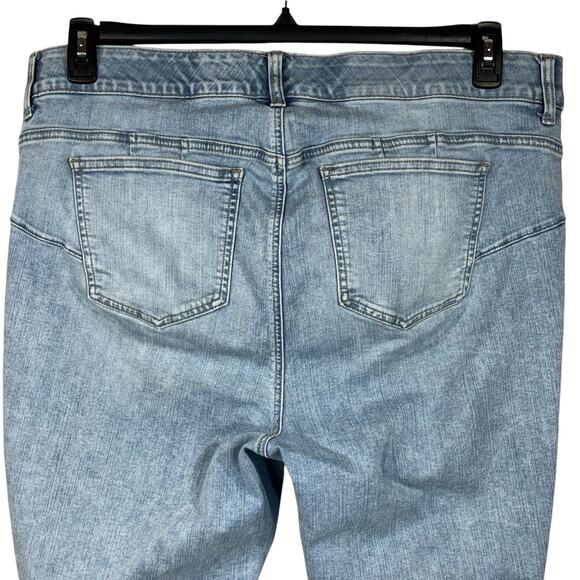 Torrid SZ 22 Crop Bombshell Skinny Jeans Stretch Hi-Rise Distressed Zip-Fly Blue - Picture 6 of 9